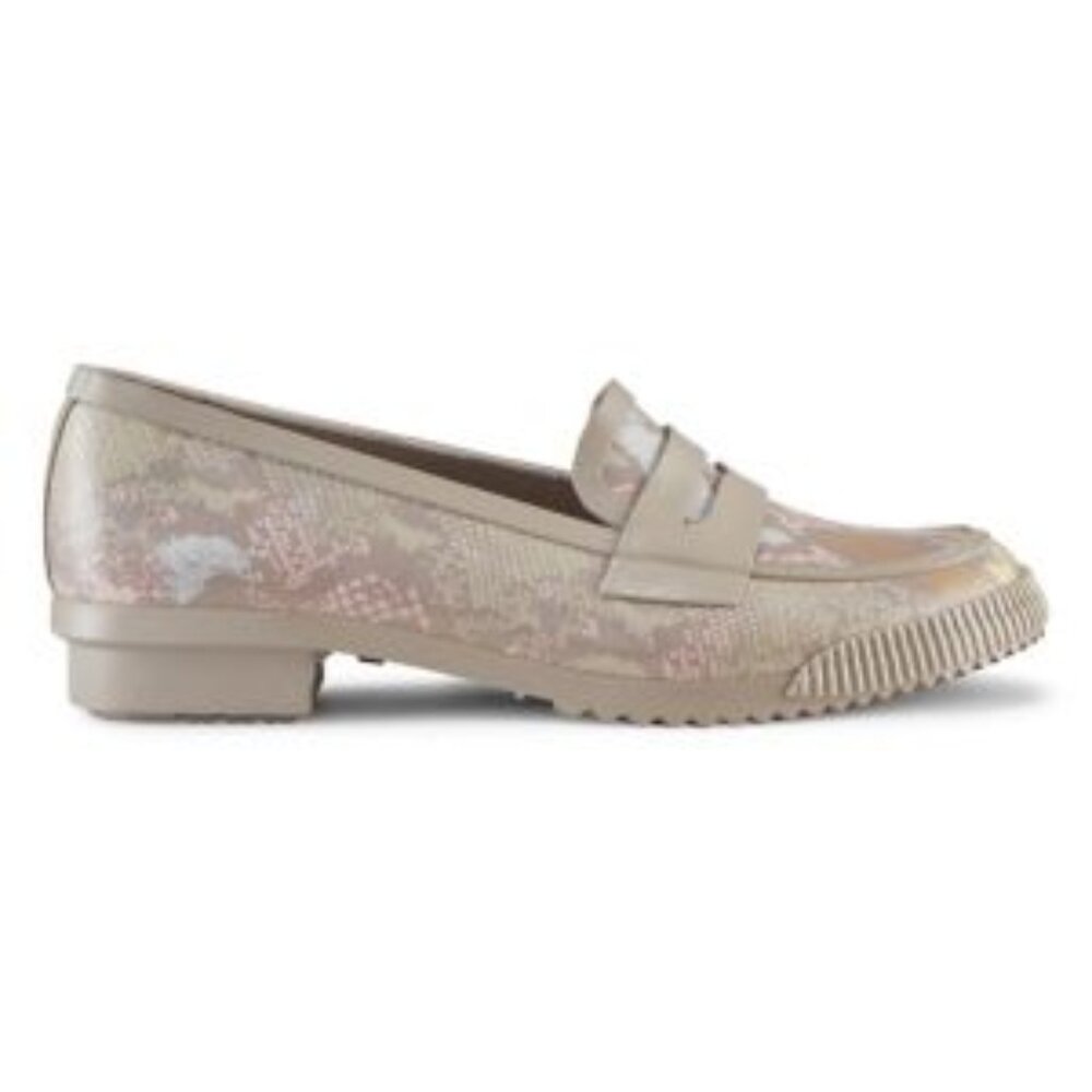 Cougar Ritz rubber rain mocasin shoes, size 6, Pattern: Snake Pigeon